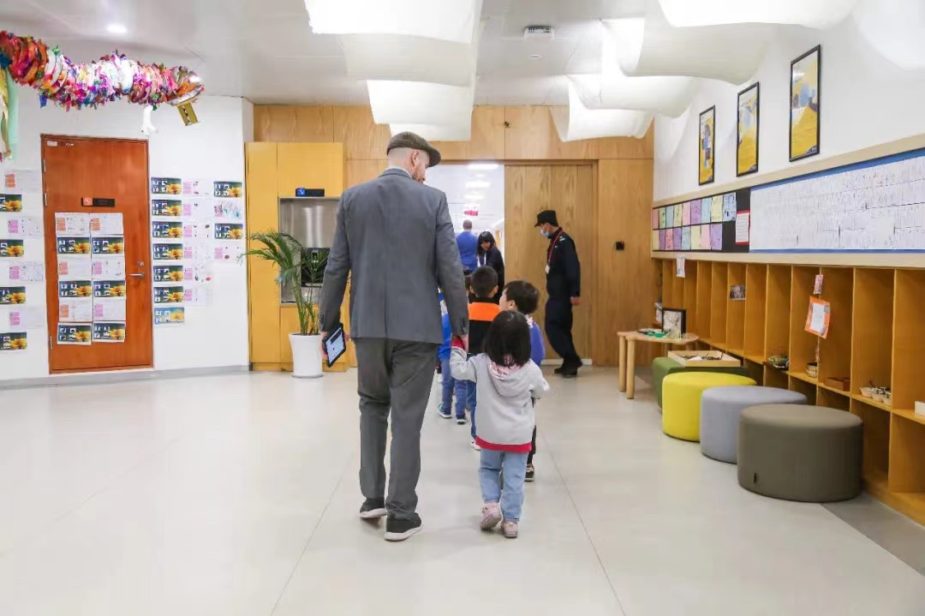 54aeccdf1ac0824782a2c6bb3deb306