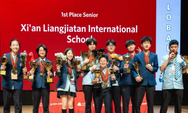 XLIS Luminaries Dazzle at WSC Regional Round